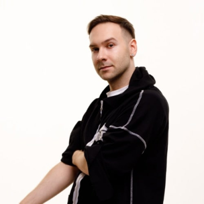 Преподаватель вокала Владимир